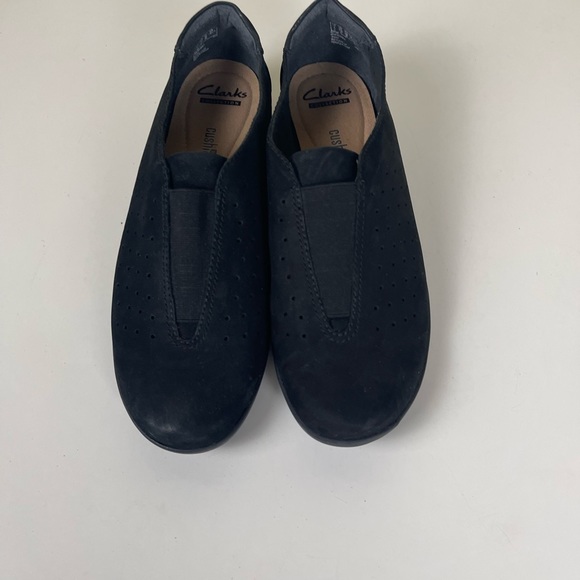 Clarks Collection Women US 7.5W Black Suede Nubuck Slip On Suede Loafers - Picture 6 of 12